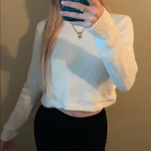 White crop soft sweater